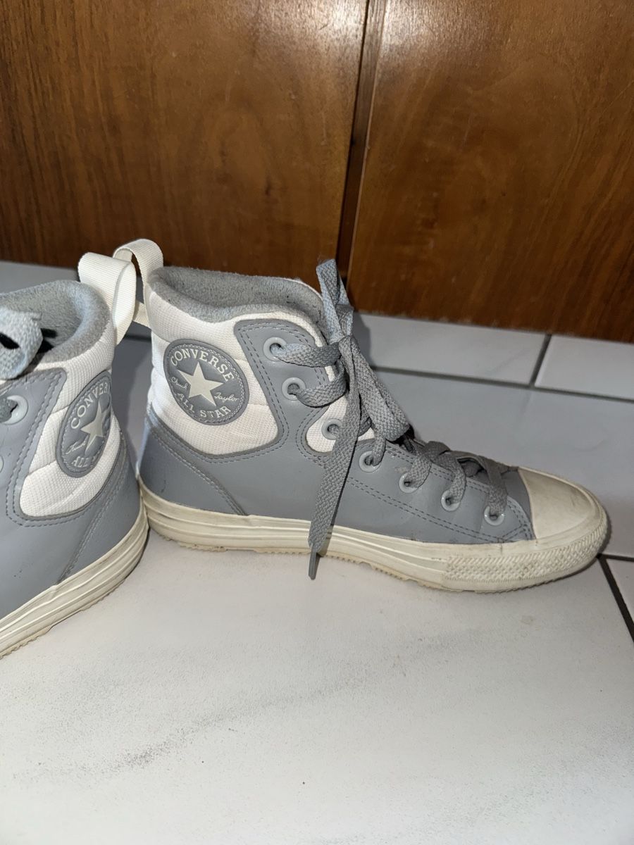 Converse Scarpe da uomo: Graue Converse All Star Winter Schuhe, Grösse 39 – Usato da Wil ZH venduto da spuehler1410