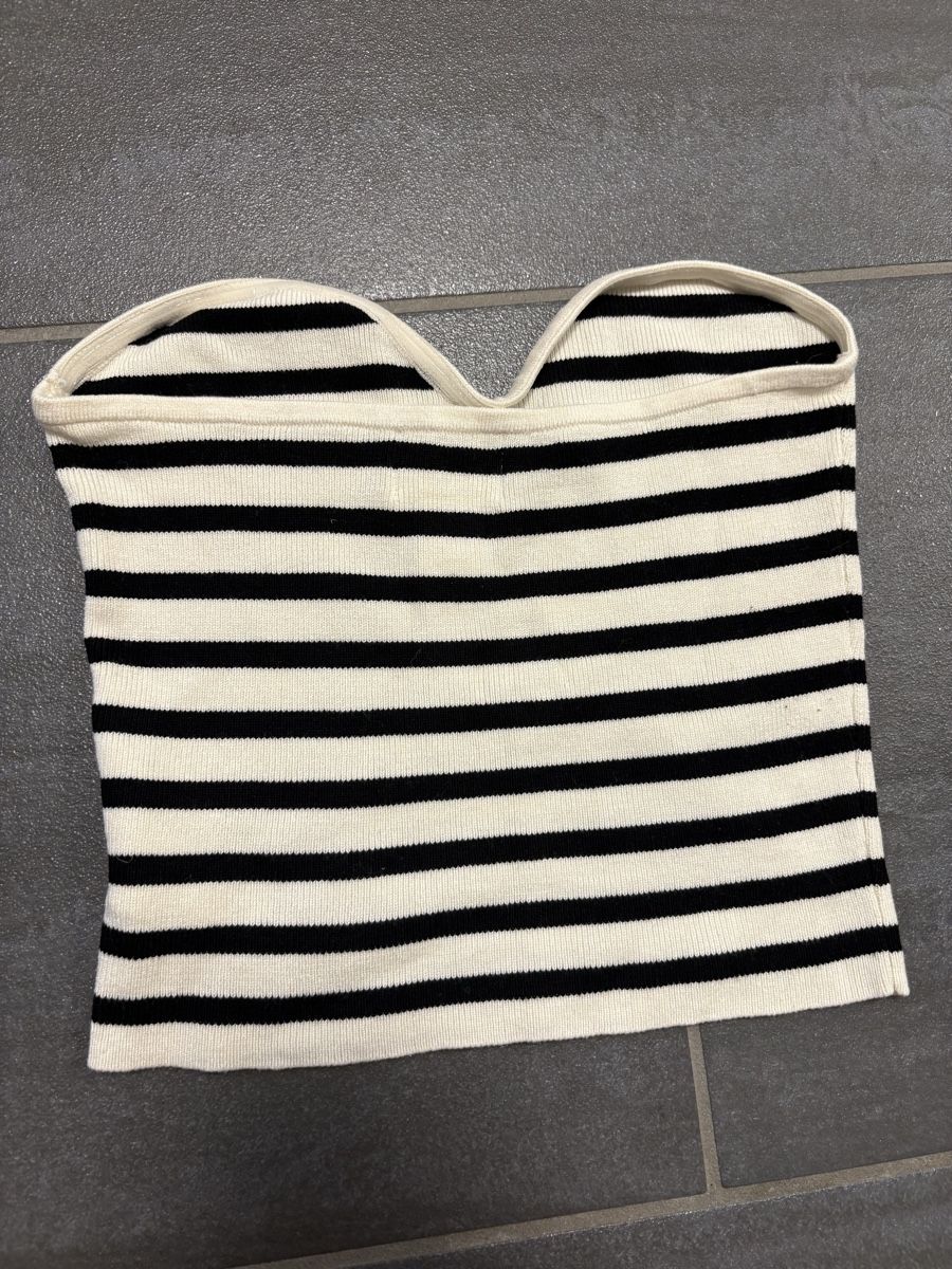 H&M Tops: H&M Tube Top in Rippstrick S – D'occasion à Rümlang par svent 6