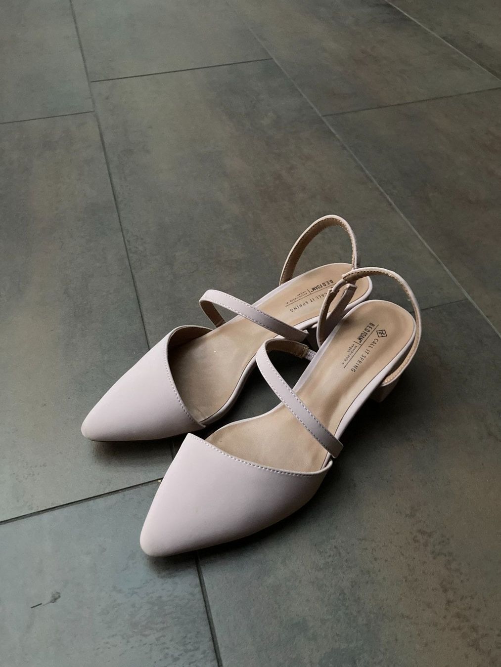 Scarpe da donna: Coole Pumps – Nuovo (secondo la descrizione) da Boltigen venduto da emolaki