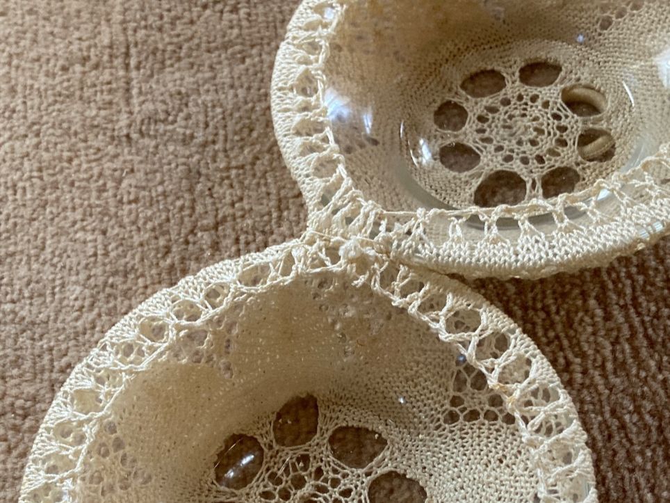 Tutte le decorazioni: Antike Glasdose umstrickt – Usato da Thun venduto da kirue09 5