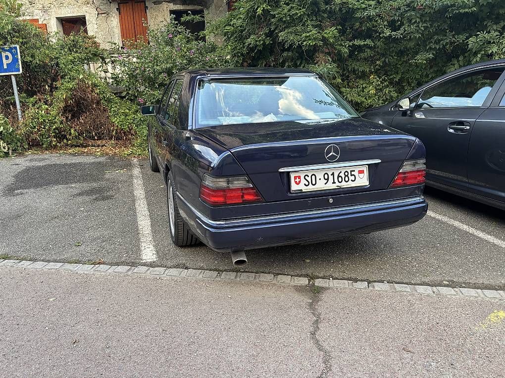 Automobili: Mercedes e klasse e 220 w124 – Usato da Dornach venduto da serge025 4