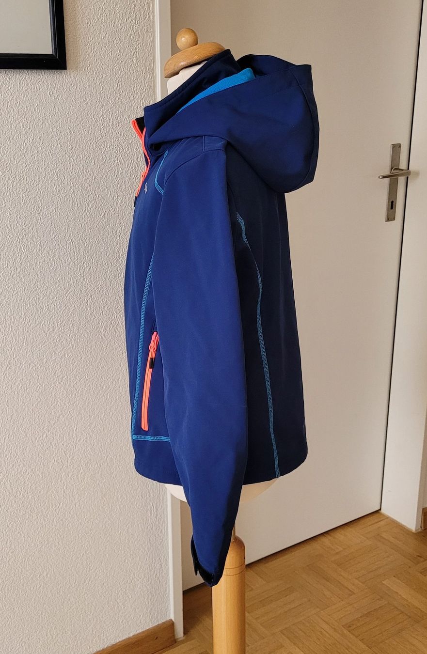 Icepeak Giacche & Cappotti: schöne, neuwertige Softshelljacke von Icepeak - Gr.152 – Nuovo (secondo la descrizione) da Wangen b. Olten venduto da lemonflower 1