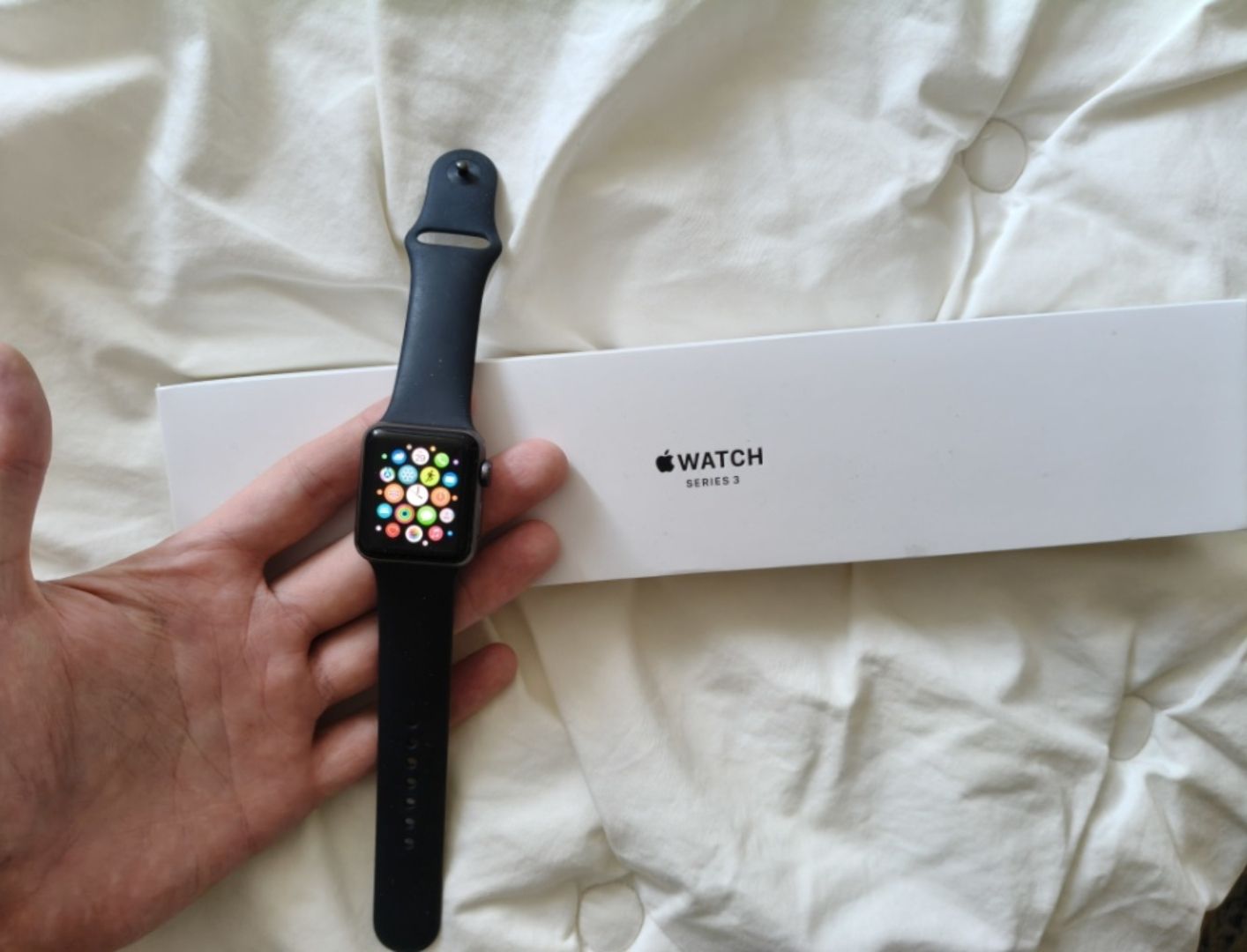 Apple Smartwatch: Apple Watch Series 3 einwandfreier Zustand – Nuovo (secondo la descrizione) da Basel venduto da set_5jlq