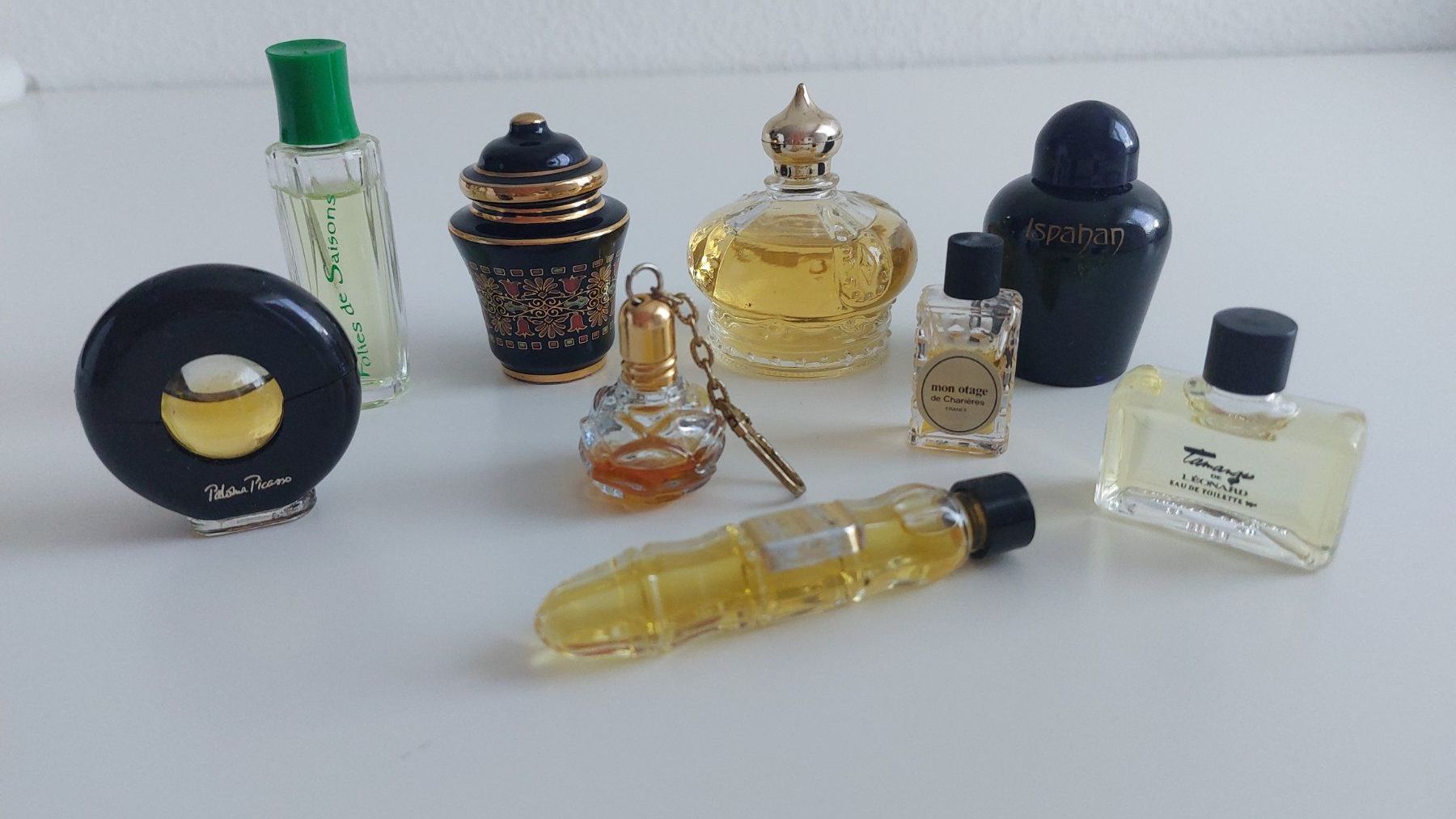 Profumi & Eau de Toilette: 24 Miniatur Parfum verschiedene – Usato da Zürich venduto da ChiaraCindyLou 5