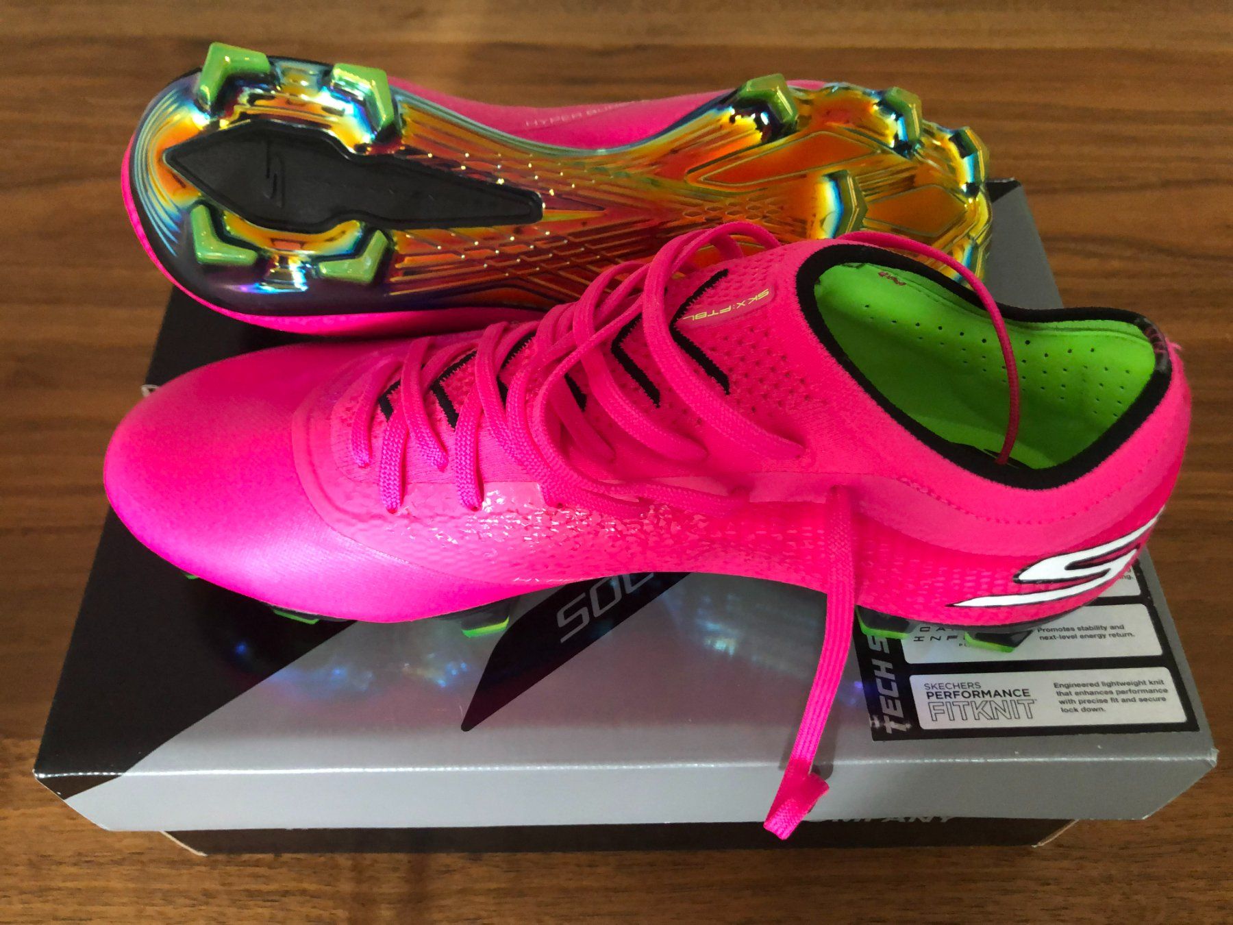 Scarpe da uomo: Fussballschuh Skechers – Nuovo e nell'imballaggio originale da Oberkirch LU venduto da raf_wm7g