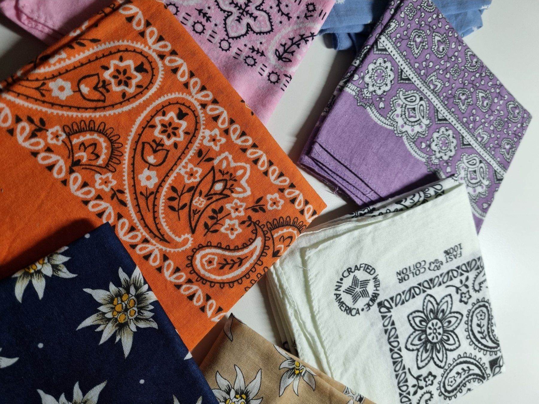 Foulards, Tücher & Schals: 8 Stück Bandana Tücher – Gebraucht aus Zofingen von Felpa 2