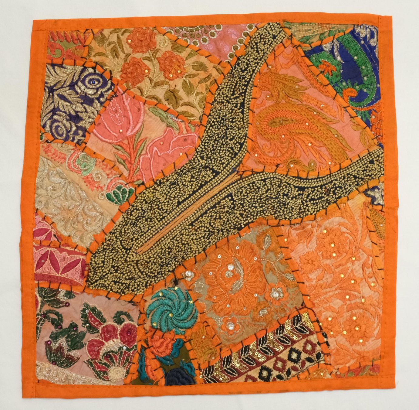 Cuscini: Bunter Kissenbezug Patchwork indisch 40x40cm – Nuovo (secondo la descrizione) da Zürich venduto da Masala-Oase 1