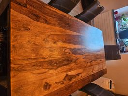 Massiver Esstisch aus Holz, geölt, 180x90cm.