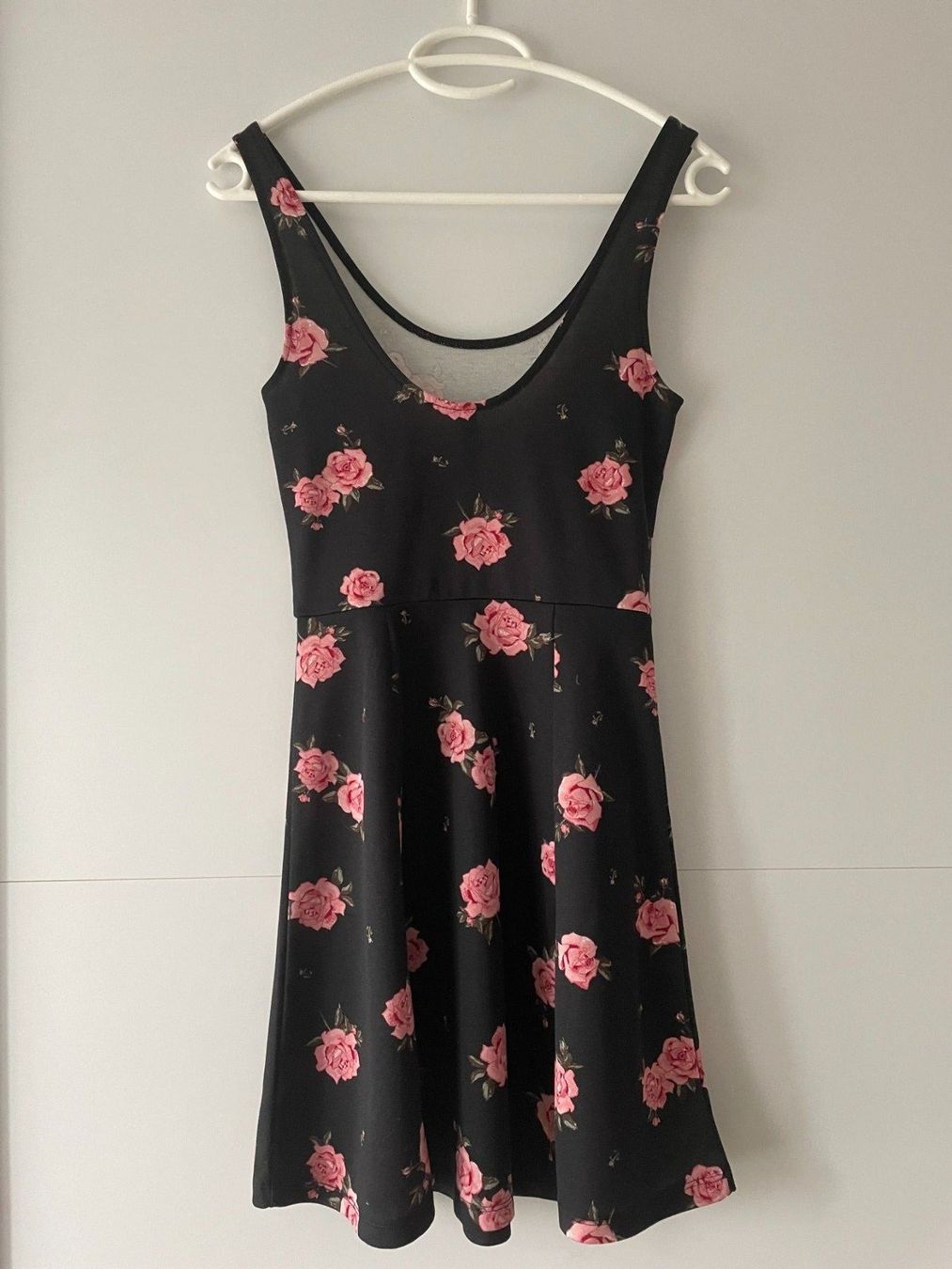 H&M Vestiti: schwarzes Kleid in Gr. 34 – Usato da Wil SG venduto da Miwil 1