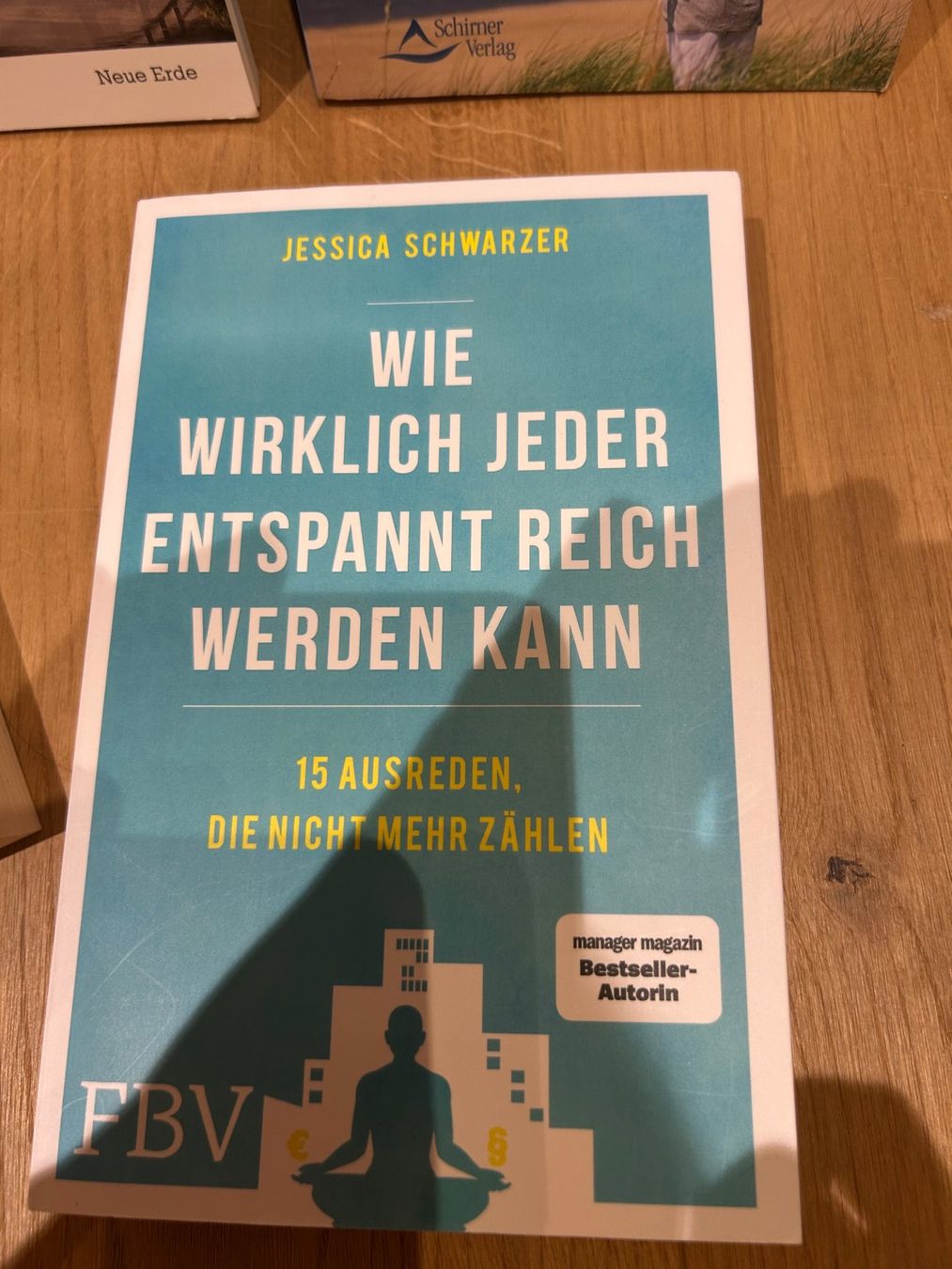 Libri: 4 Bücher über Geldbewusstsein – Nuovo (secondo la descrizione) da Innertkirchen venduto da Urbachtal 4