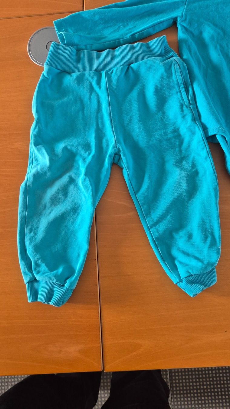 Esprit Kleiderpakete & -sets: Magnifique ensemble ESPRIT, taille 86 – Gebraucht aus Goumoens-la-Ville von cfaIII 4