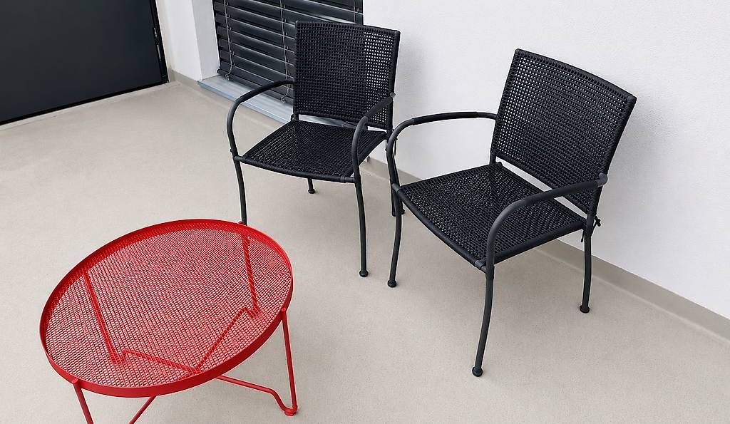 Sessel: 2 fauteuils et d'une table basse – Gebraucht aus Valangin von Onzy