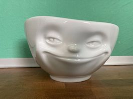 FIFTYEIGHT  SCHALE MIT GESICHT  LACHEND  WEISS VON SWISSMILK