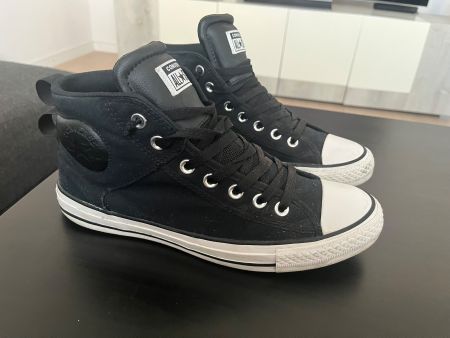 Converse Chuck Taylor Mid
