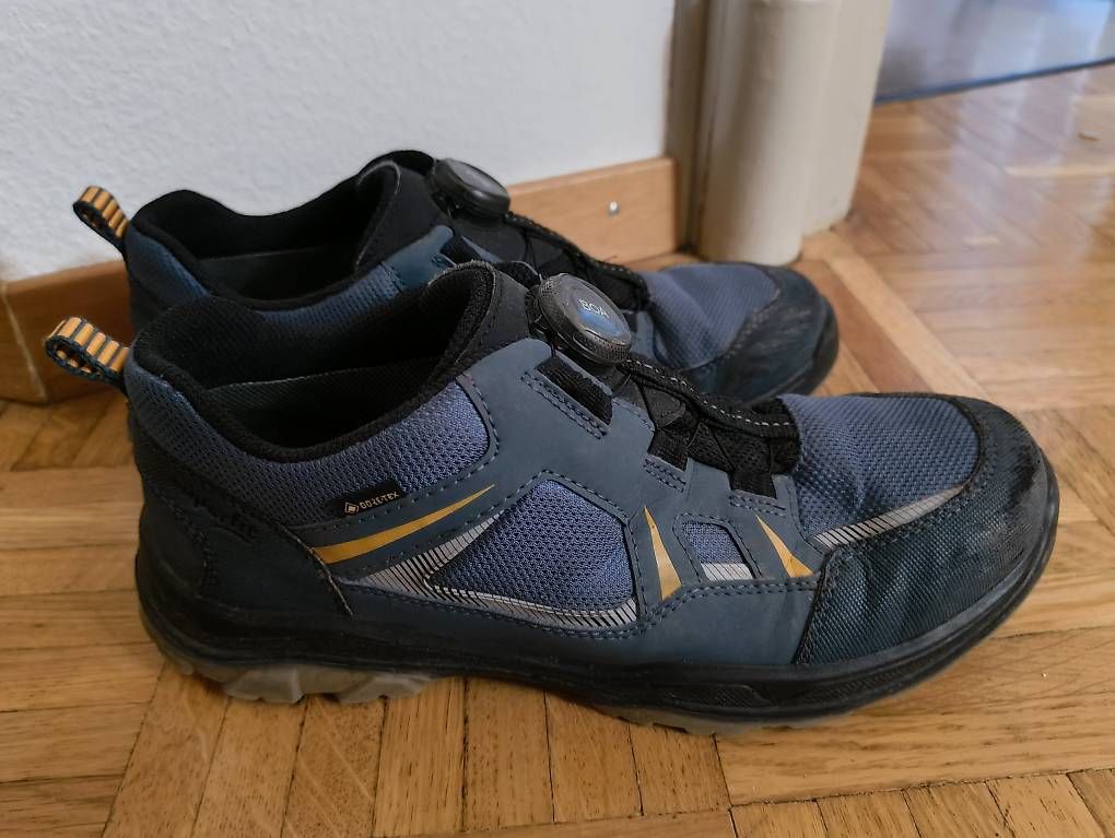 Superfit Schuhe für Jungen: Schuhe Superfit Gr. 40 – Gebraucht aus St. Gallen von curlygyal