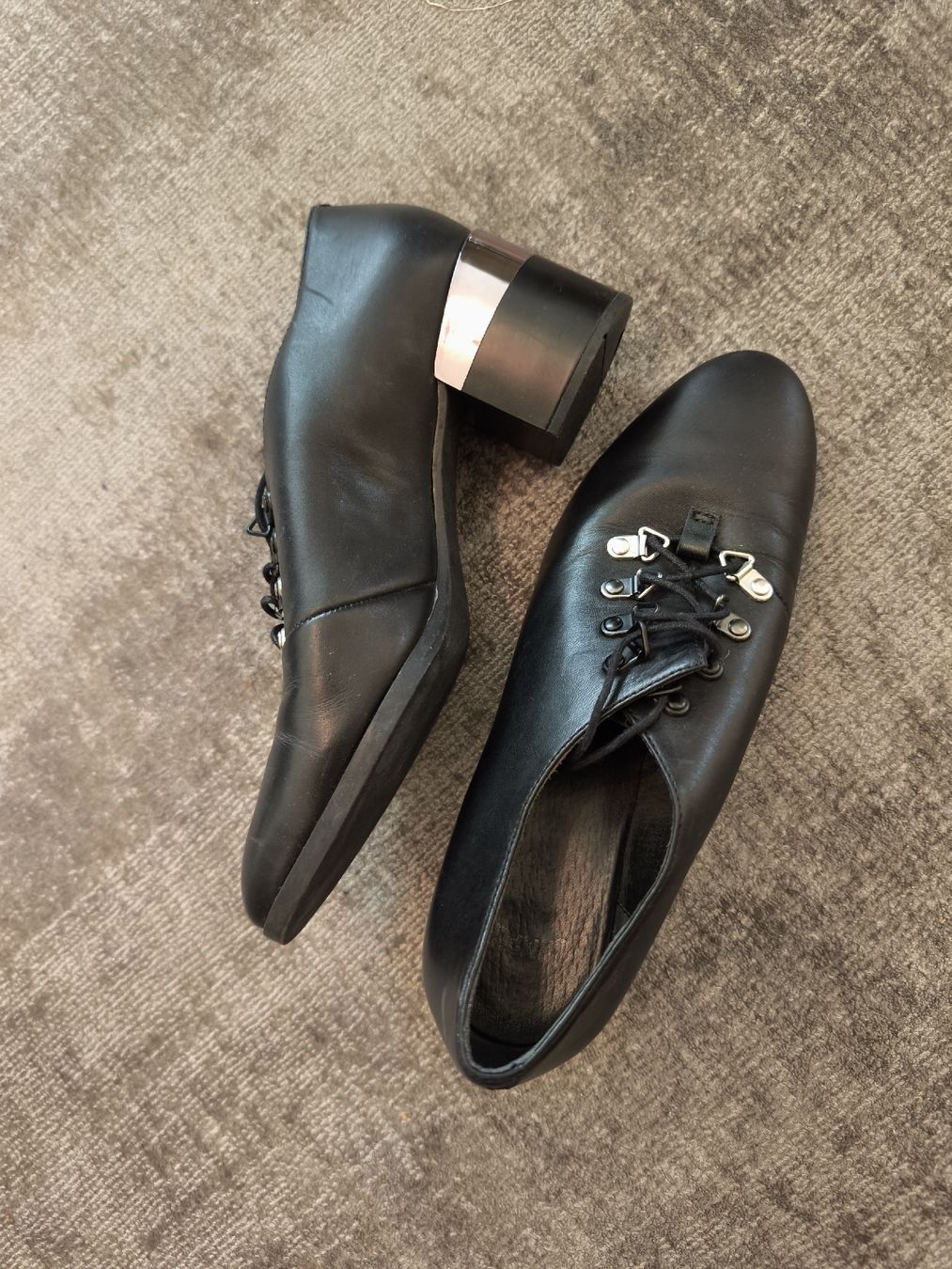 Camper Scarpe da donna: Camper Halbschuhe, Schwarz Leder, Gr. 38 – Usato da volketswil venduto da Kaufenix