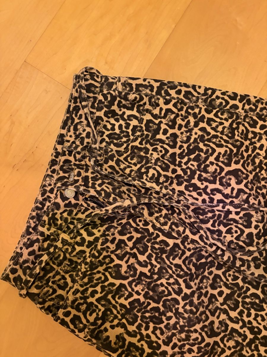 Jeans: Jeans Léopard  – Neu (gemäss Beschreibung) aus Lavigny von Lea_9rxv 1
