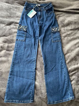 New jeans with stones size S