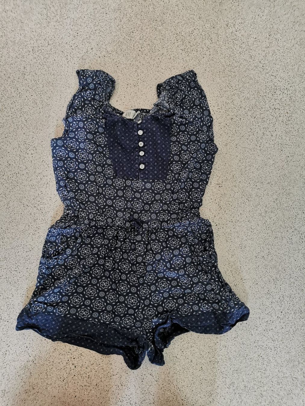 Ensembles coordonnés: Mädchen Kleiderpaket Grösse 122/128 – D'occasion à Oberuzwil par schoenenberm 3