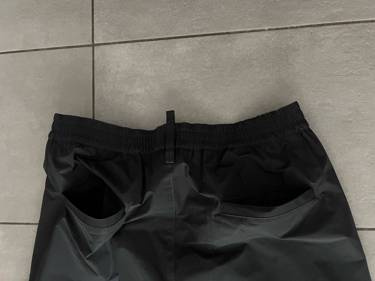 Dsquared2 Pantalons: Dsquared2 pantalone impermeabile uomo  – D'occasion à Mendrisio par fly_9wzx 4