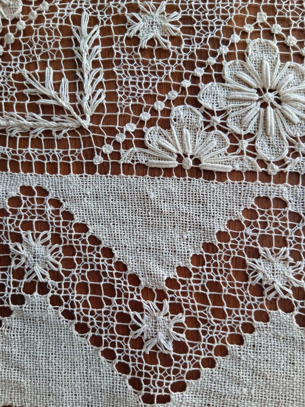 Sonstige Tischwäsche: Filet tischdecke/gardine – Gebraucht aus Ambrì von Maerz87 6