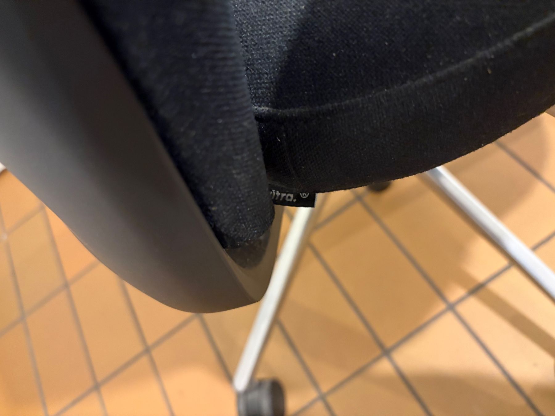Vitra Stühle: Büro set – Gebraucht aus Basel von mor_z6g7 5