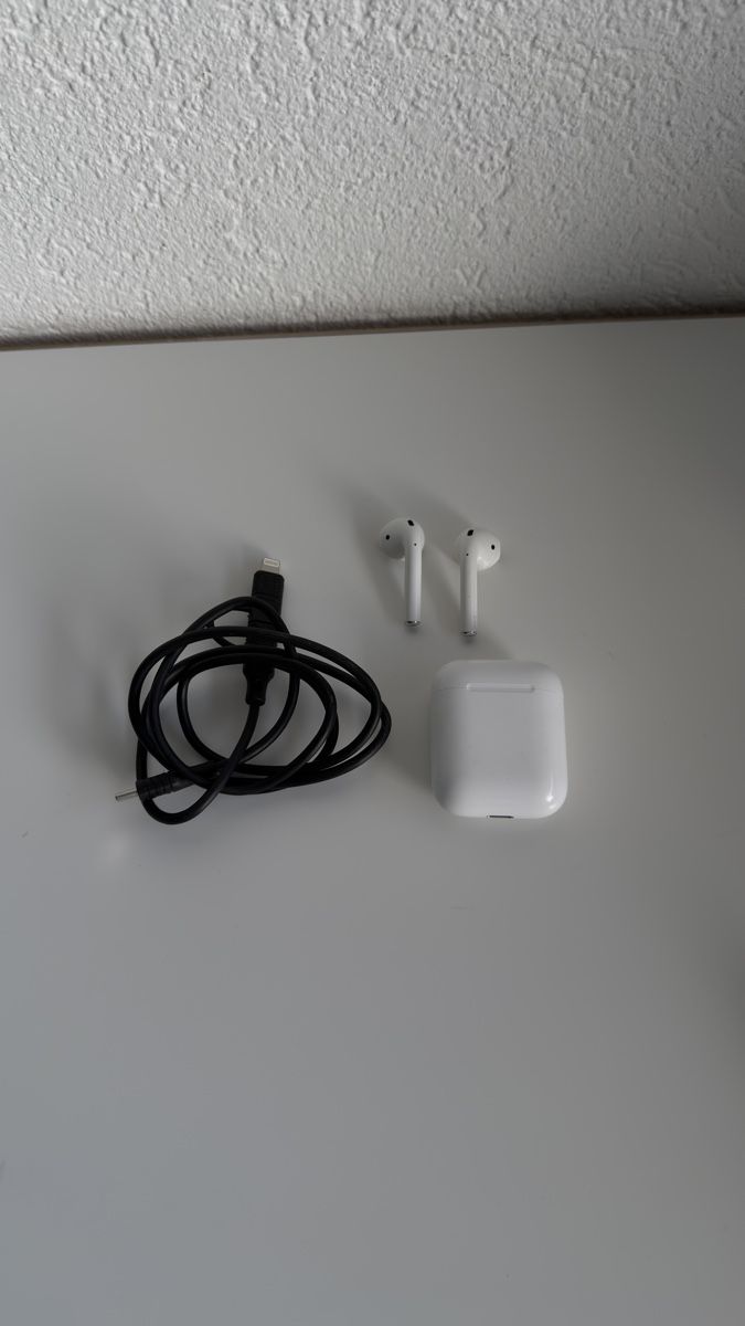 Apple Cuffie: Apple AirPods (2nd Gen.) – Usato da Vevey venduto da diogodasilva_