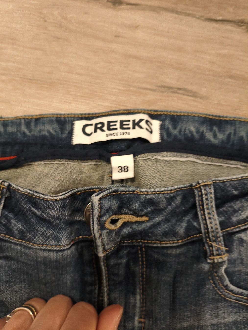 Jeans: jeans creeks – Usato da Bioggio venduto da OresteIronix