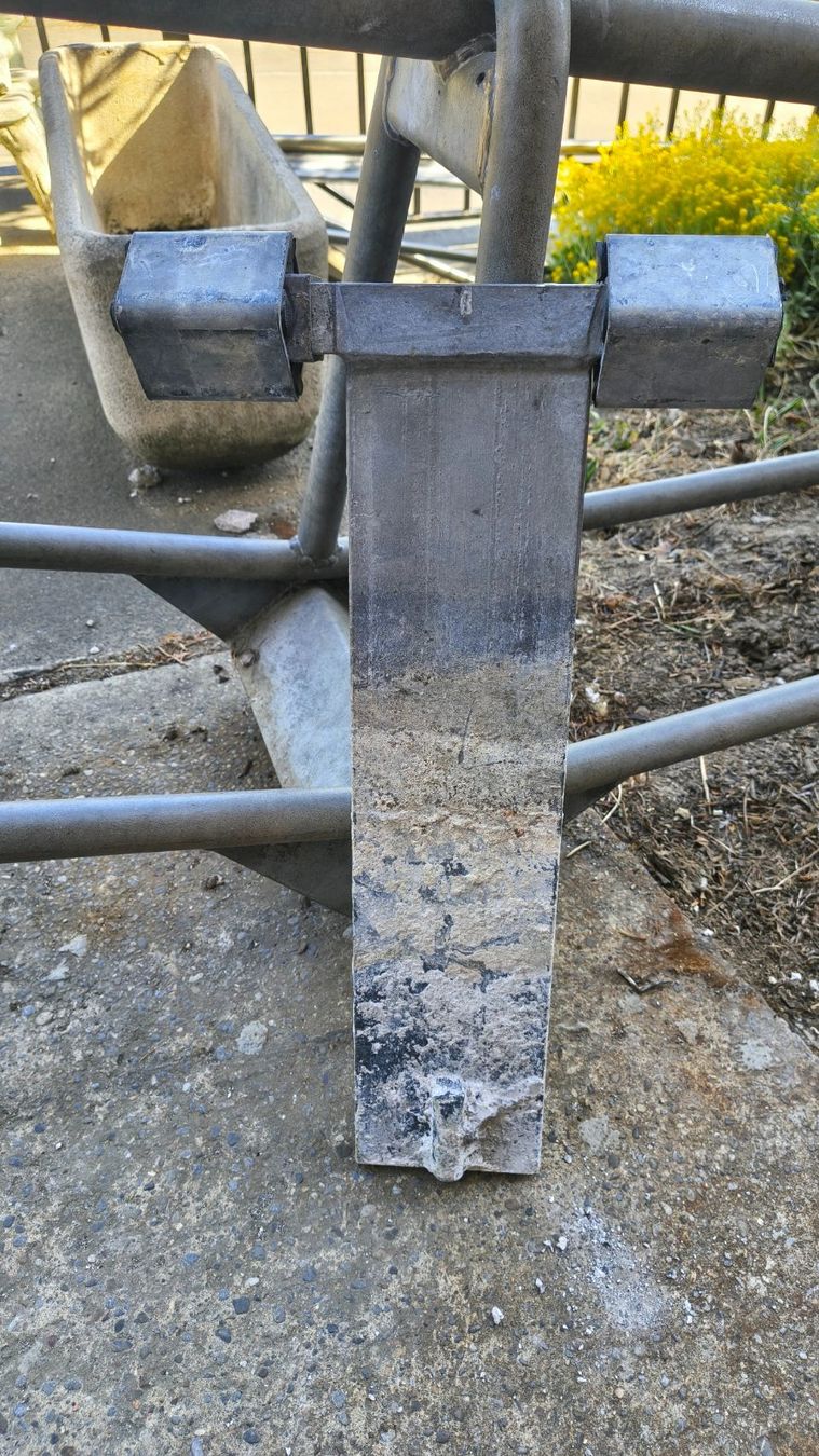 Altre altalene da giardino: Wird nächste Woche Entsorgt: Burri Metall-Wippe, Gigampfi – Usato da Dottikon venduto da Cometpython 3