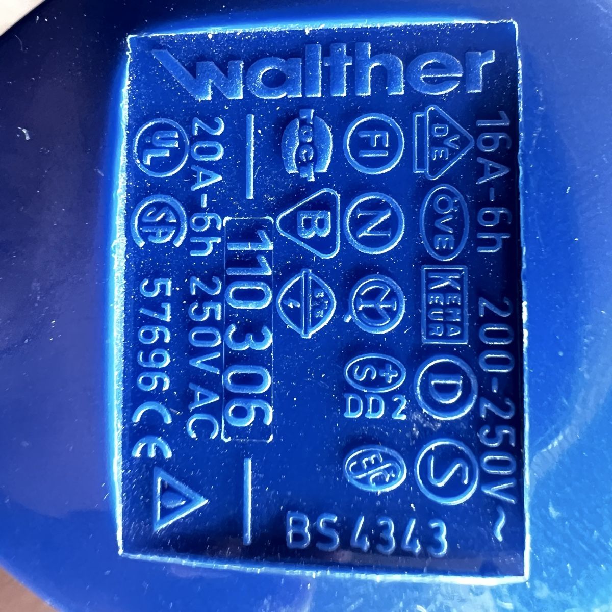 Walther Stecker: AP steckdose 16A – Gebraucht aus Winterthur von Fredy972 3