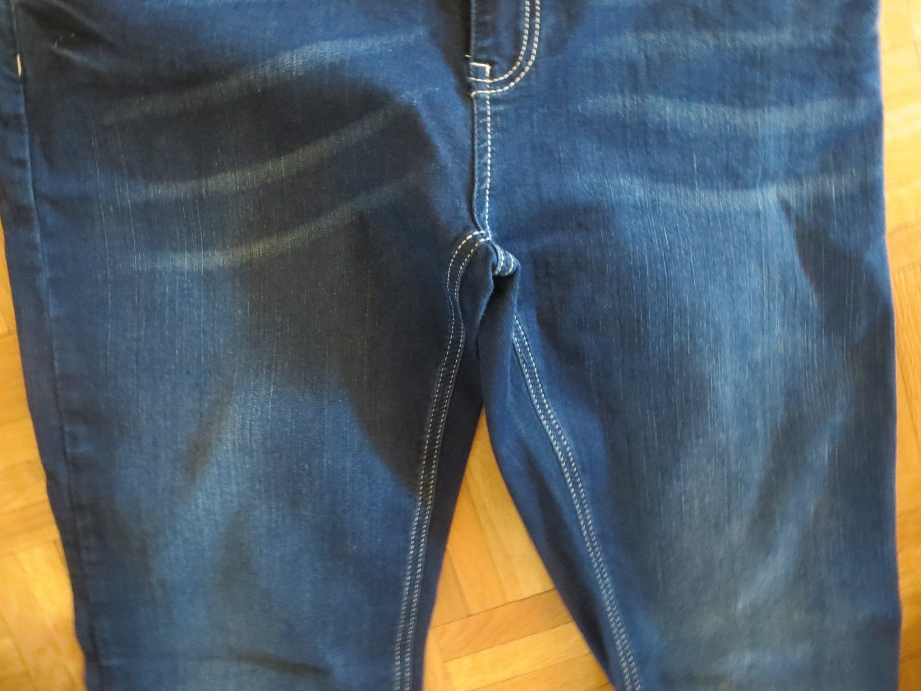 Jeans: Dunkle Damen Jeans /Grösse 42 – Usato da Wallisellen venduto da Arvenstube 2