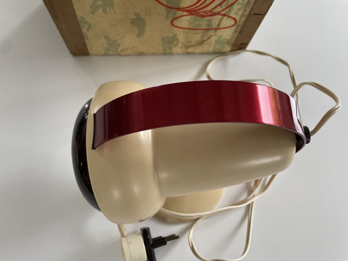 Philips Lampade: Lampe Infrafil Philips de Charlotte Perriand – Usato da Les Genevez JU venduto da fabliane 3