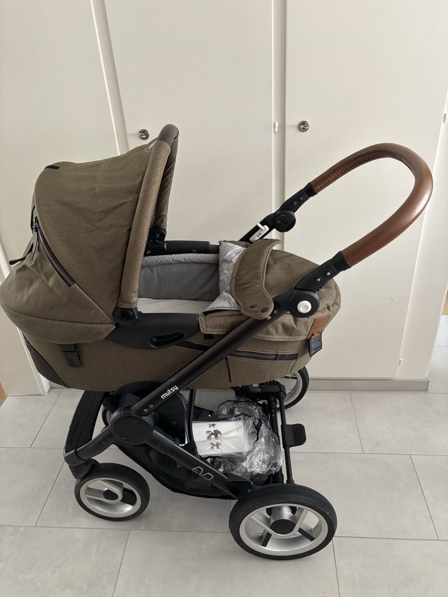 Mutsy Carrozzine: Mutsy Evo Kinderwagen braun, sehr guter Zustand – Usato da Urdorf venduto da rosenkohl01