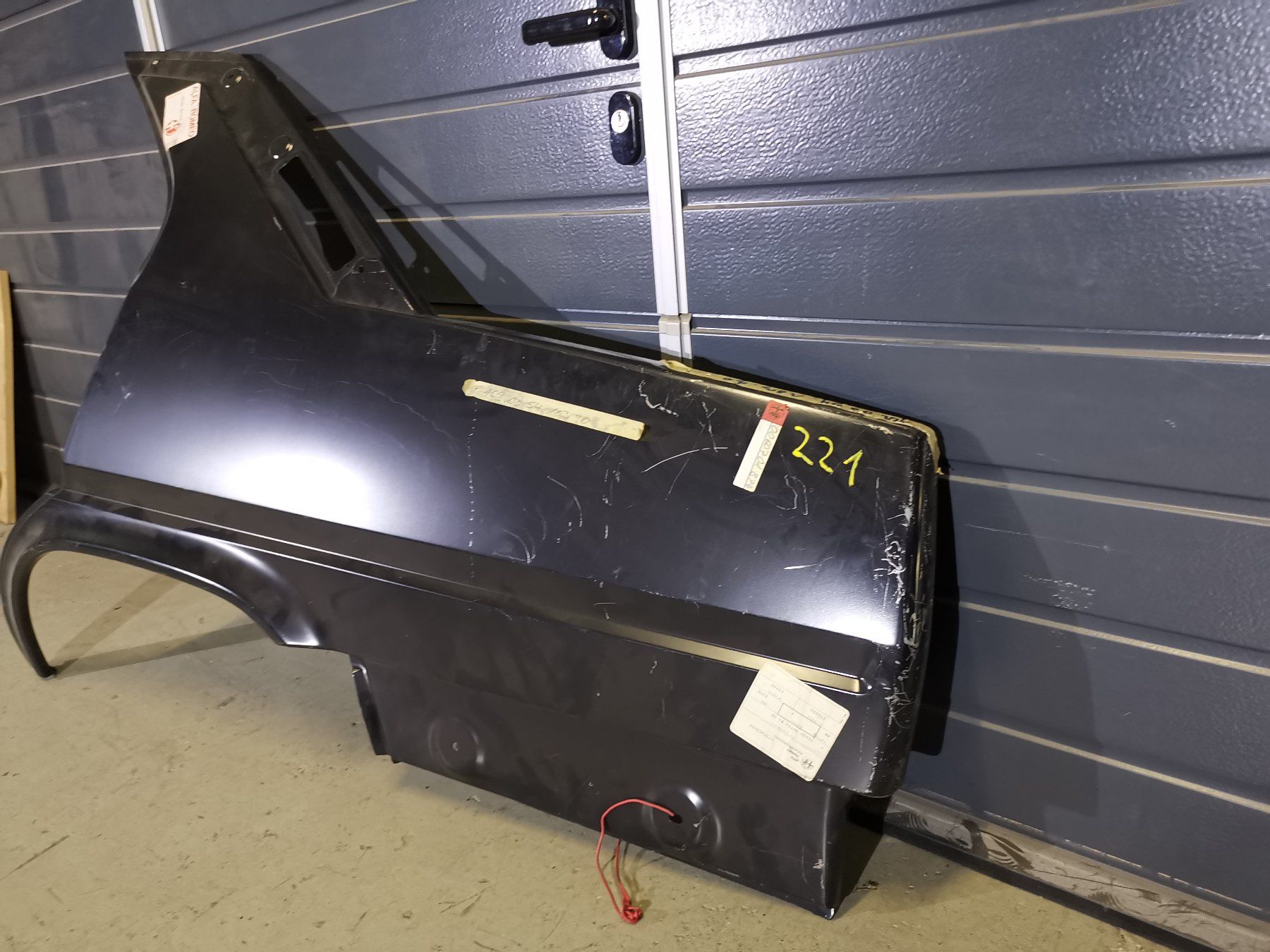 Alfa Romeo Tutti pezzi di ricambio auto: Alfa 90 Seitenwand links – Usato da Thalwil venduto da Joker690 2