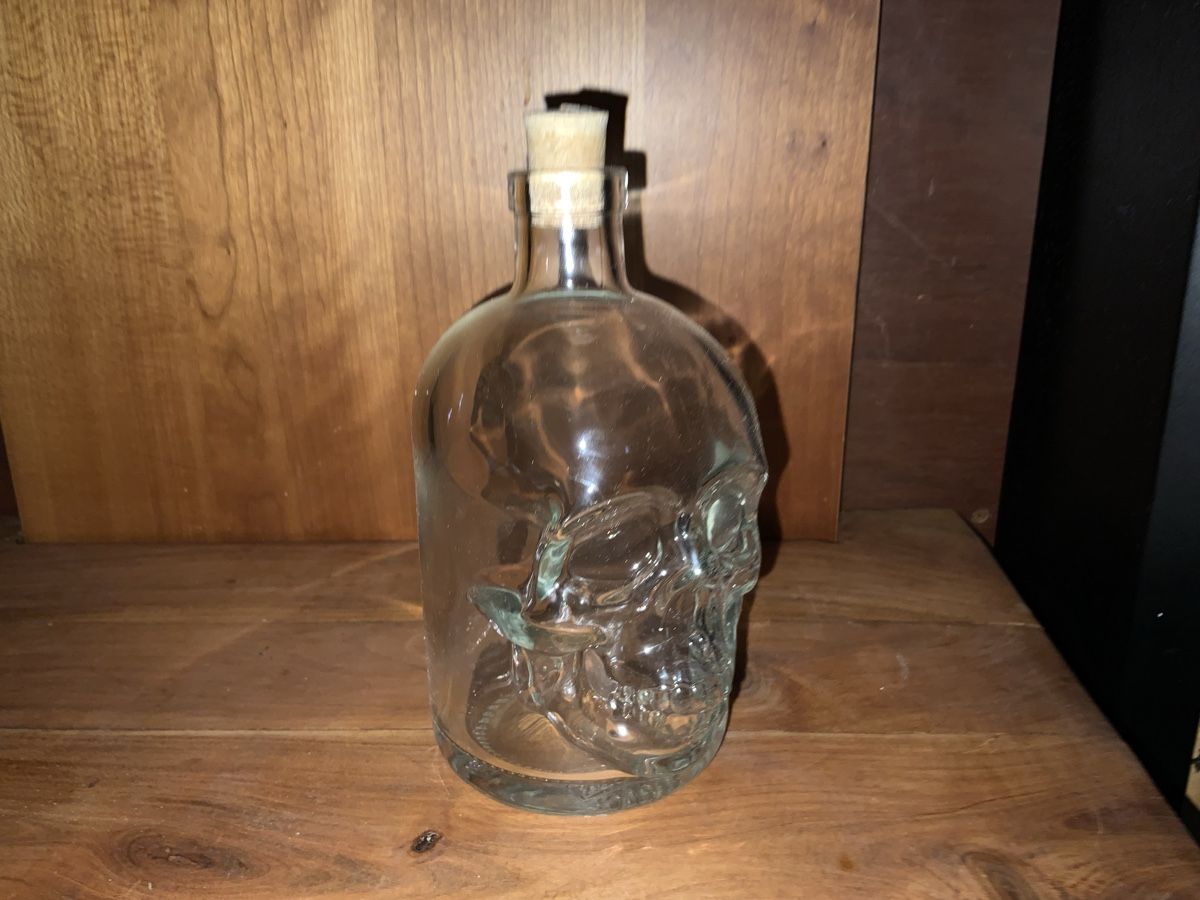 Sonstiges: Totenkopf Flasche – Gebraucht aus Kriens von steffen1154 1
