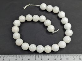 Weisser Jade Perlen 12mm, 24Stk.