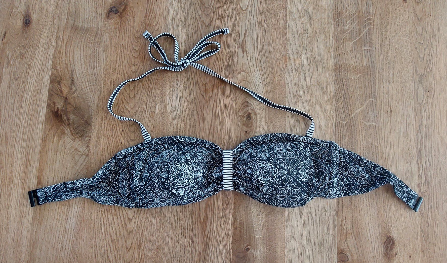 Costumi da bagno & Bikini: Bikinioberteil Grösse 38 – Usato da Fehraltorf venduto da fridolin024
