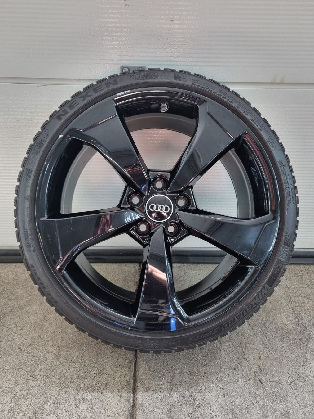 Audi Pneus & Kompletträder: Audi RS3 Winterräder 19 Zoll – Gebraucht aus Kirchdorf AG von Cartastic_AG 2