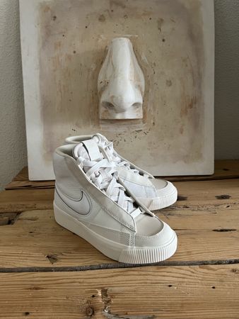 Nike Sneaker Gr 36,5 Neu!