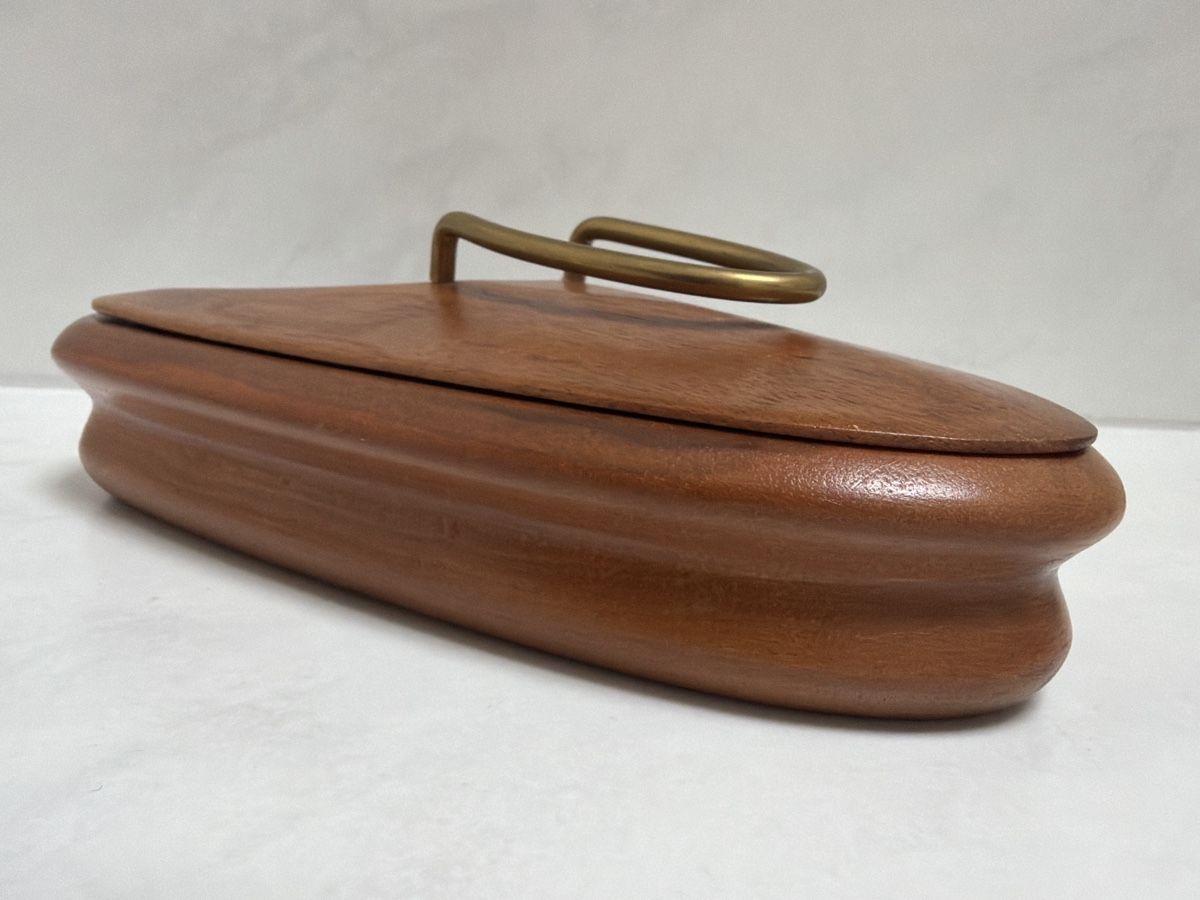 Alle Dekorationen: Holzdose Vintage, Nussbaumholz. – Gebraucht aus Biberist von Momo33 5