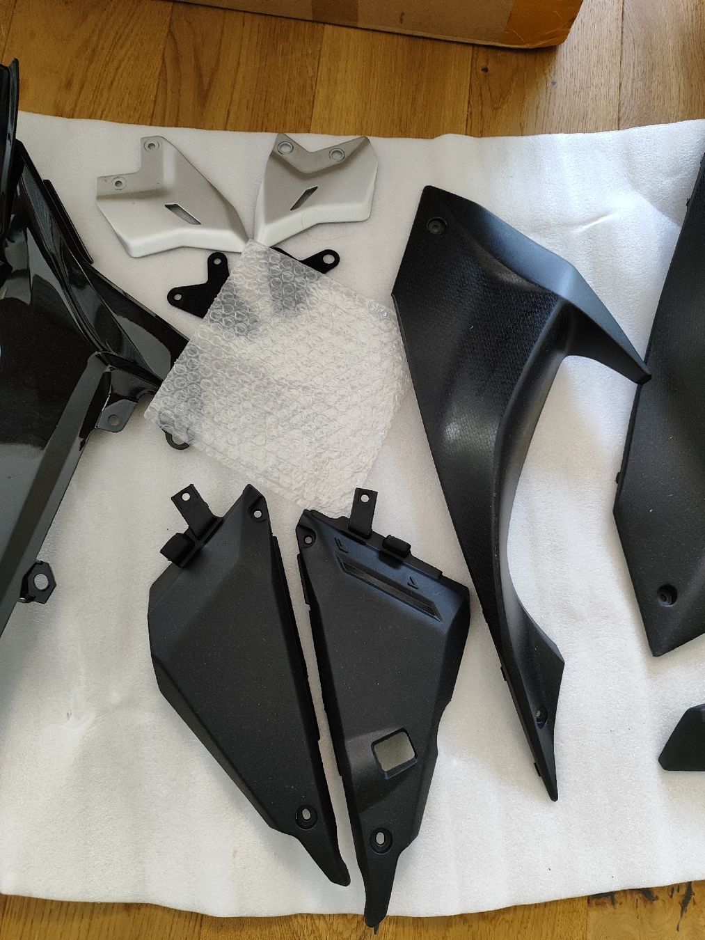 Tutti i ricambio per moto: Kawasaki Ninja 650 Fairings 2017-2019 – Usato da Mülligen venduto da vagos85 4