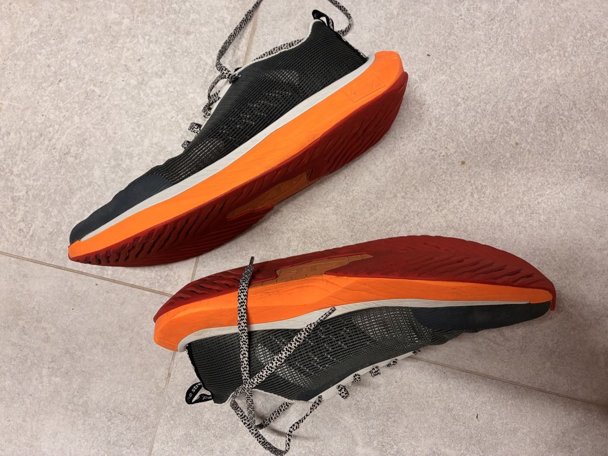 Scarpe da uomo: 4t2 weekdays 46 – Usato da Chavornay venduto da 9okza 2