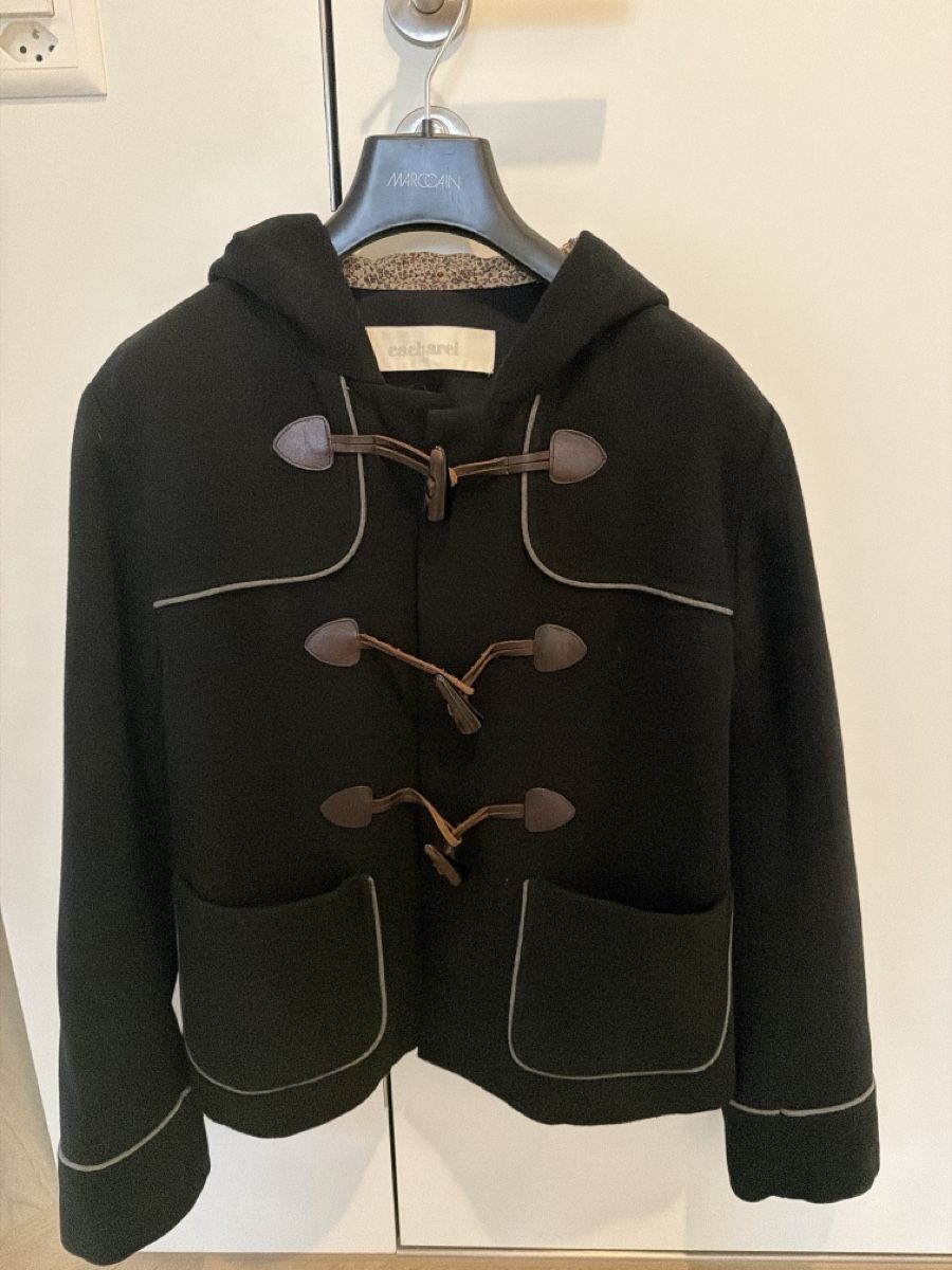 Cacharel Jacken: Cacharel Winterjacke, schwarz, Grösse 38 – Gebraucht aus Ebikon von Mcdr01