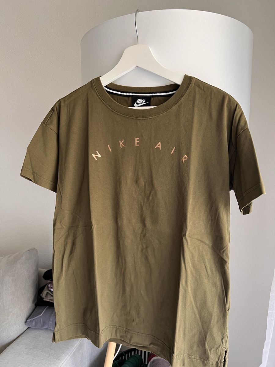Nike T-shirt: Shirt von Nike – Usato da Näfels venduto da vike17