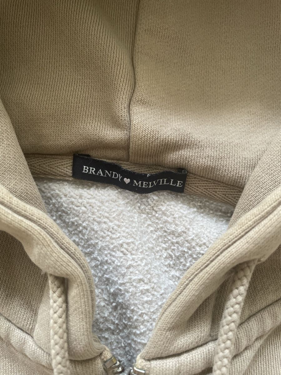 Brandy Melville Giacche: Kapuzenjacke Brandy Melville  – Usato da Basel venduto da marie.und.magdalena 7