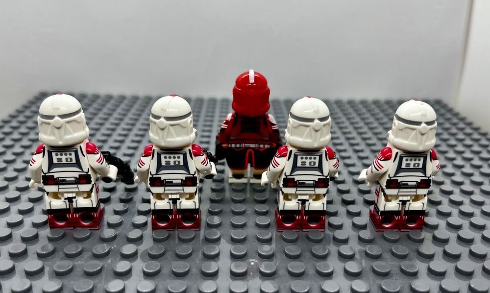 Star Wars Kit di costruzioni: Clone Wars Commander Fox & 4 Coruscant Guards Minifiguren – Nuovo (secondo la descrizione) da St.Gallen venduto da Jamaruqua 3