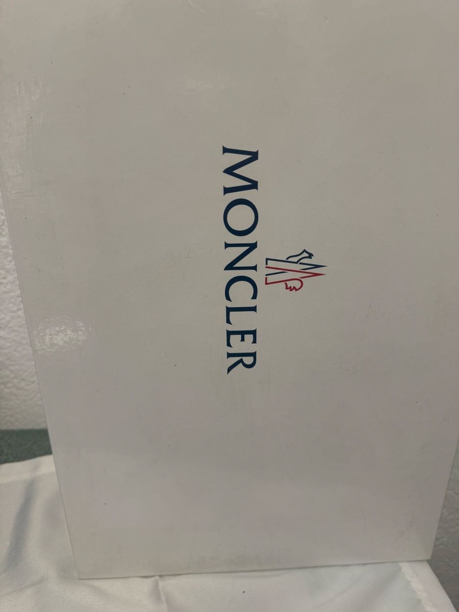 Moncler Scarpe da donna: Neu !!! Moncler Winterstiefel Grösse 37 – Nuovo e nell'imballaggio originale da Bern venduto da Ninitto 5