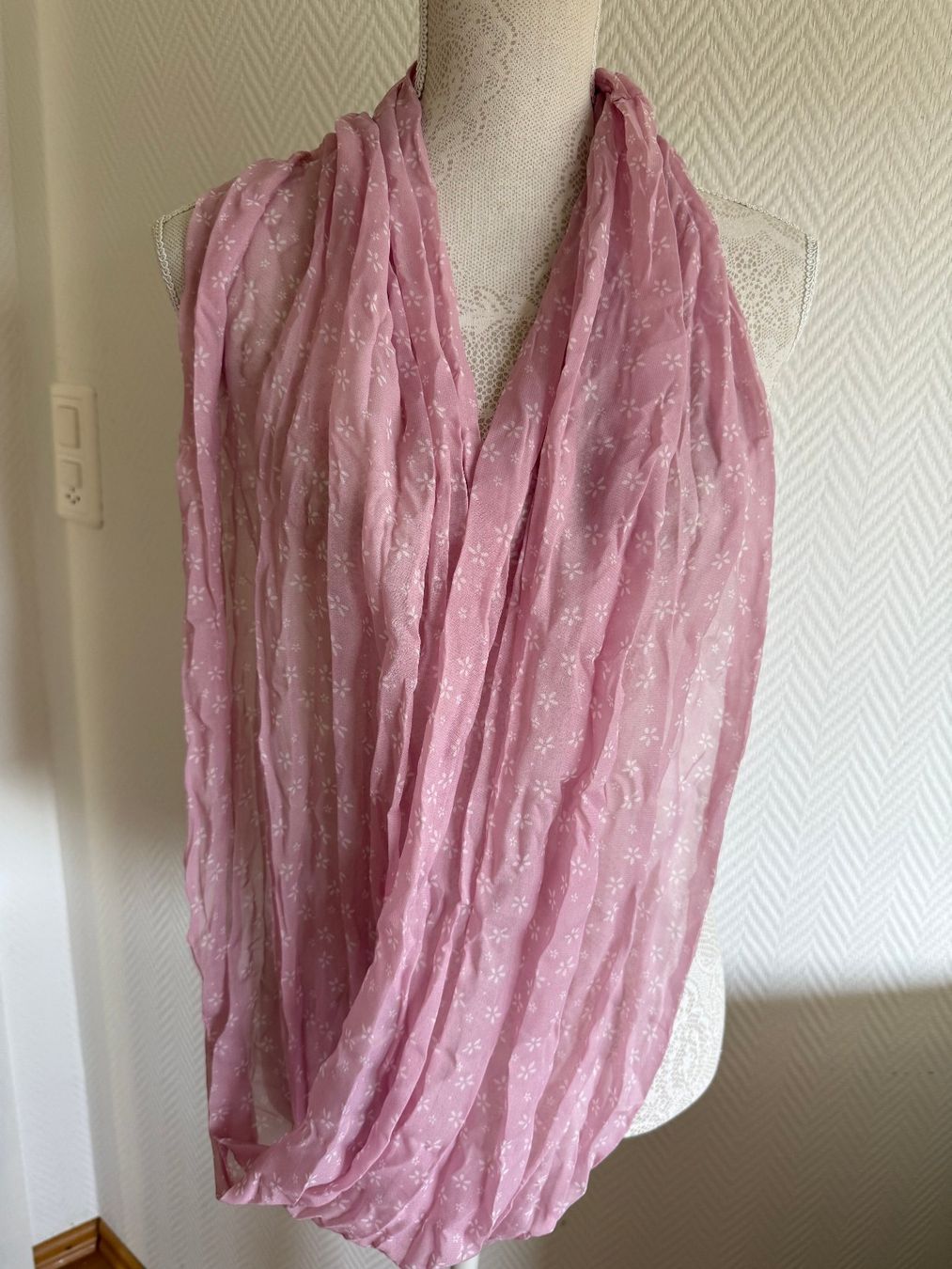 Foulard & Sciarpe: Neu Loop Tuch Viskose 76 x 46 cm – Nuovo e nell'imballaggio originale da Kirchdorf AG venduto da coco123 2