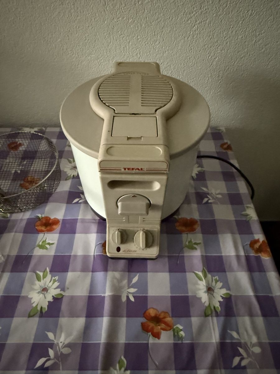 Tefal Elettrodomestici da cucina: Tefal Super Fritteuse De Lux – Usato da Dietikon venduto da cuciolo77 1