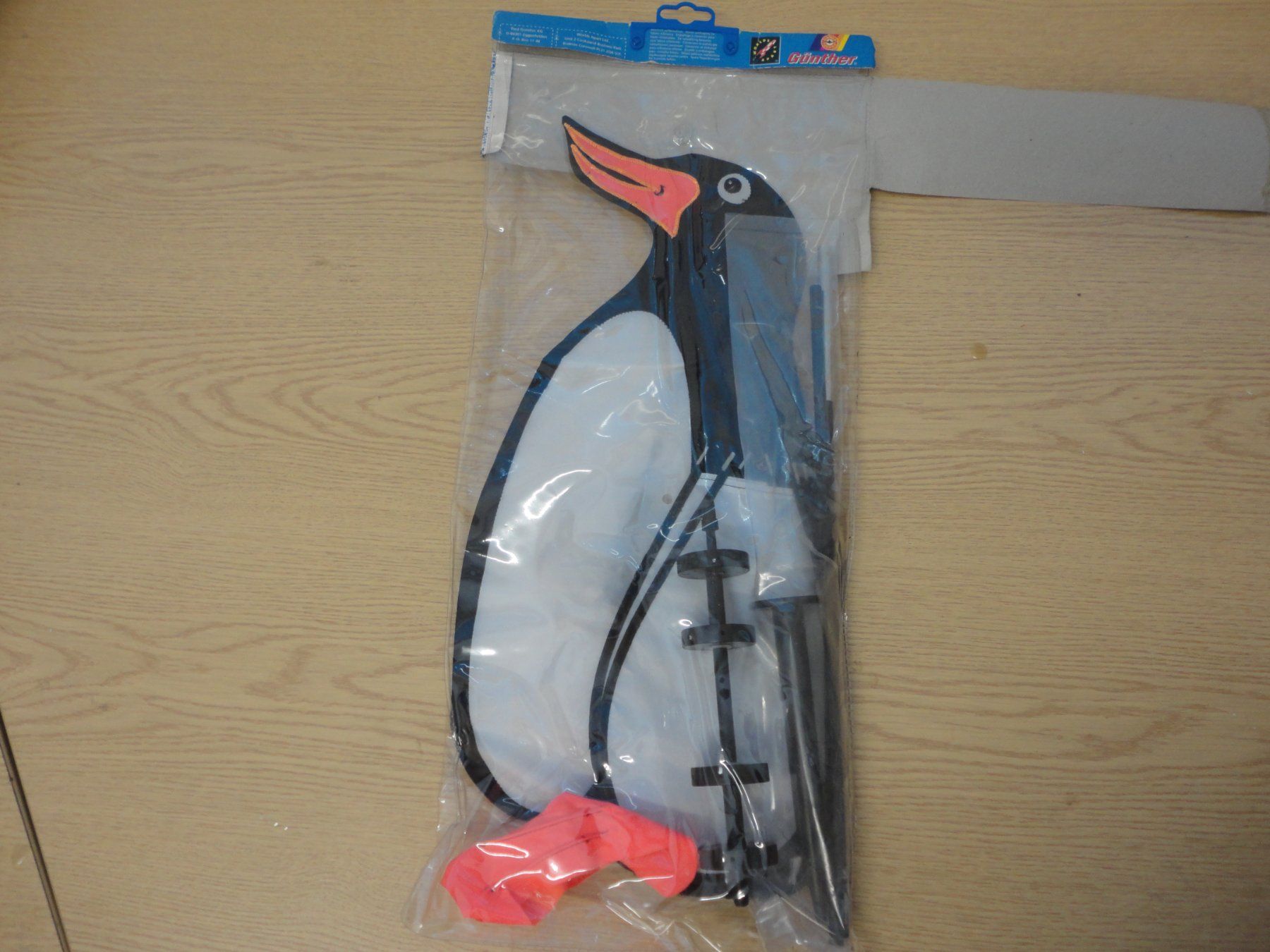 Sonstige Dekorationen & Accessoires: Windspiel Pingu – Neu und originalverpackt aus Horgen von RcModell